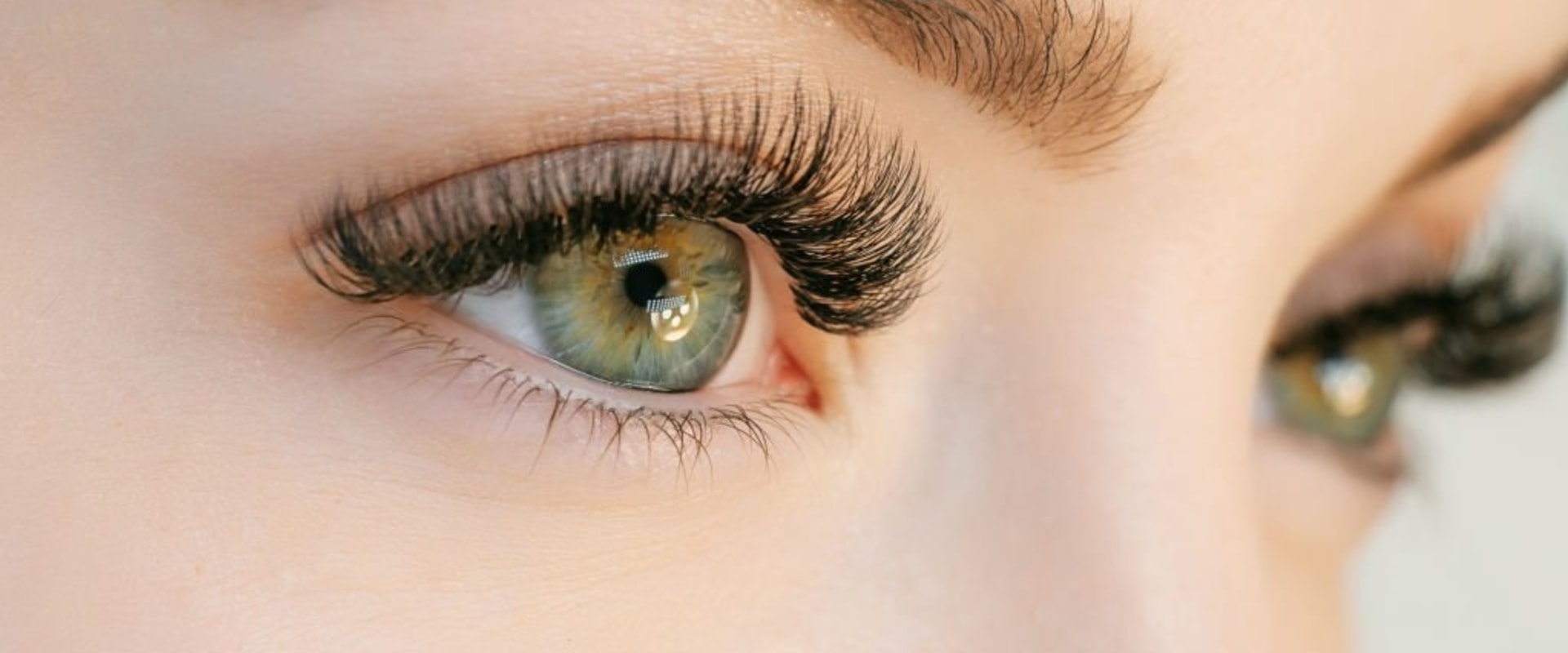 What helps your eyelashes grow?